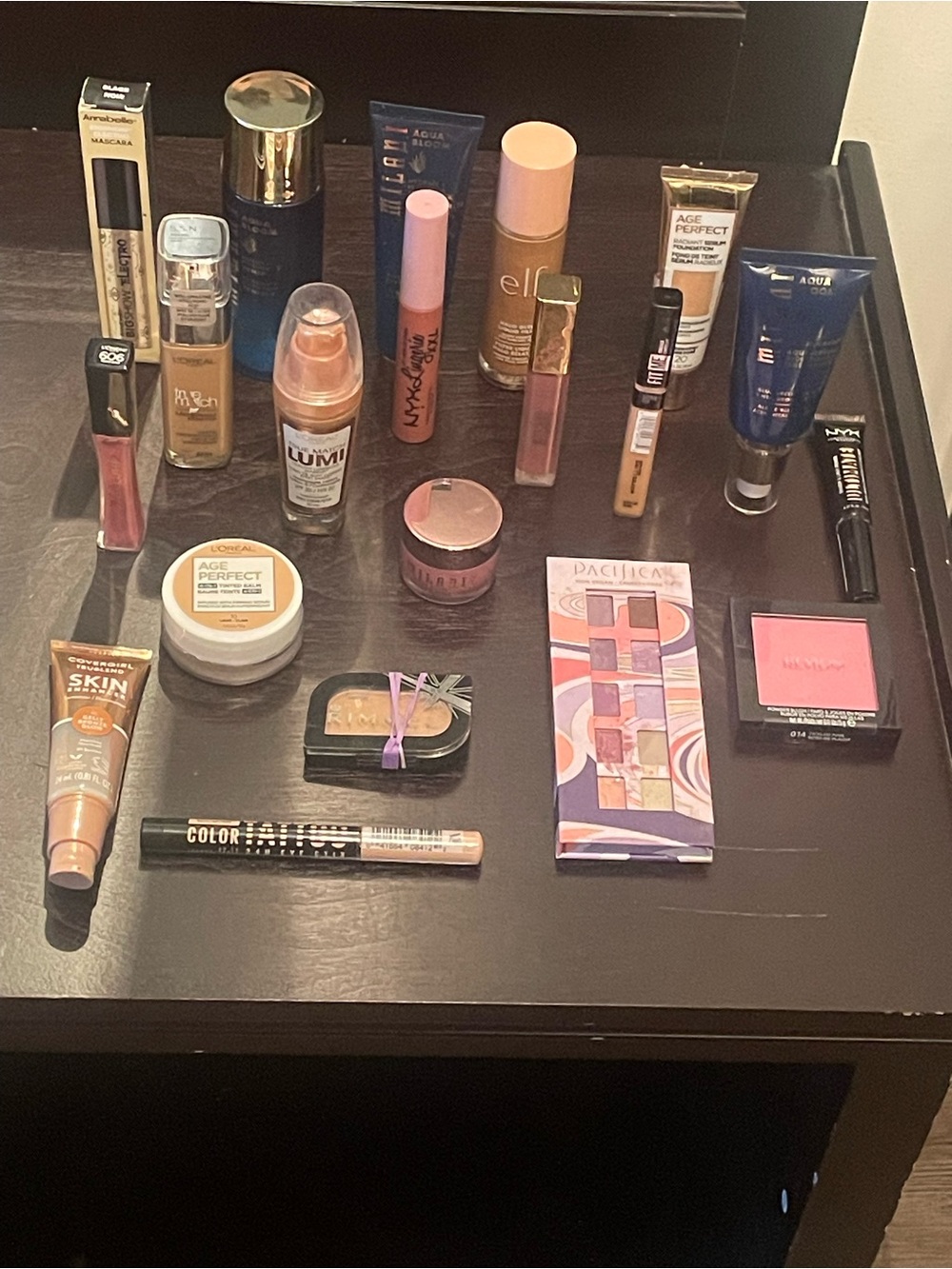 Makeup Lot- Assorted Shades (Pink, Nude, Rose)